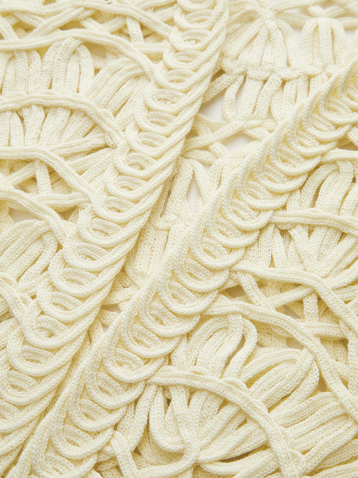 Gilet en crochet orné de coquillages
