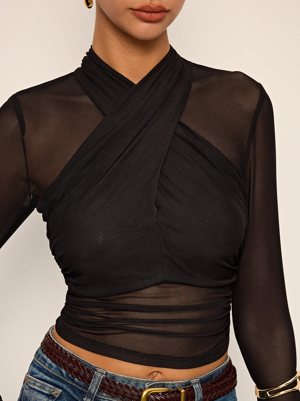 T-shirt croisé en maille semi-transparente