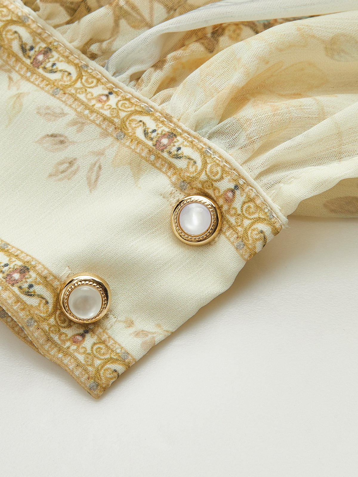 Robe mini à volants en mousseline semi-transparente imprimée de fleurs