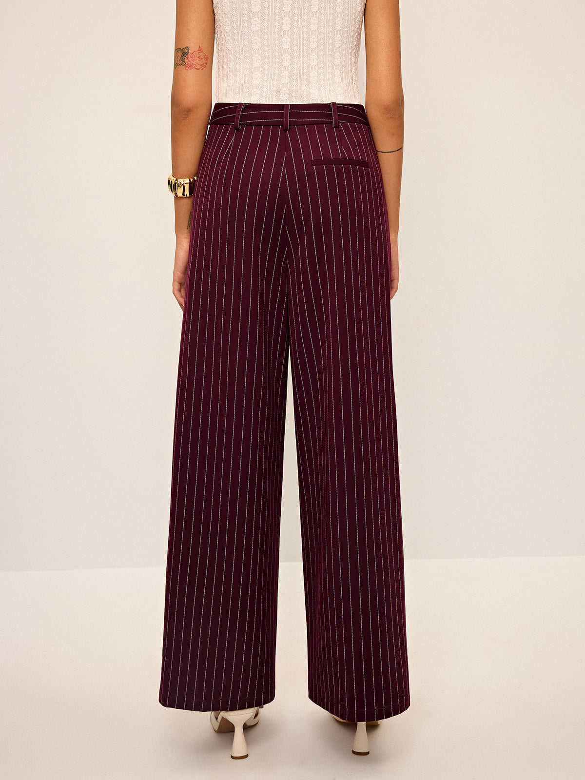 Nadelstreifen-Hose mit weitem, geradem Bein