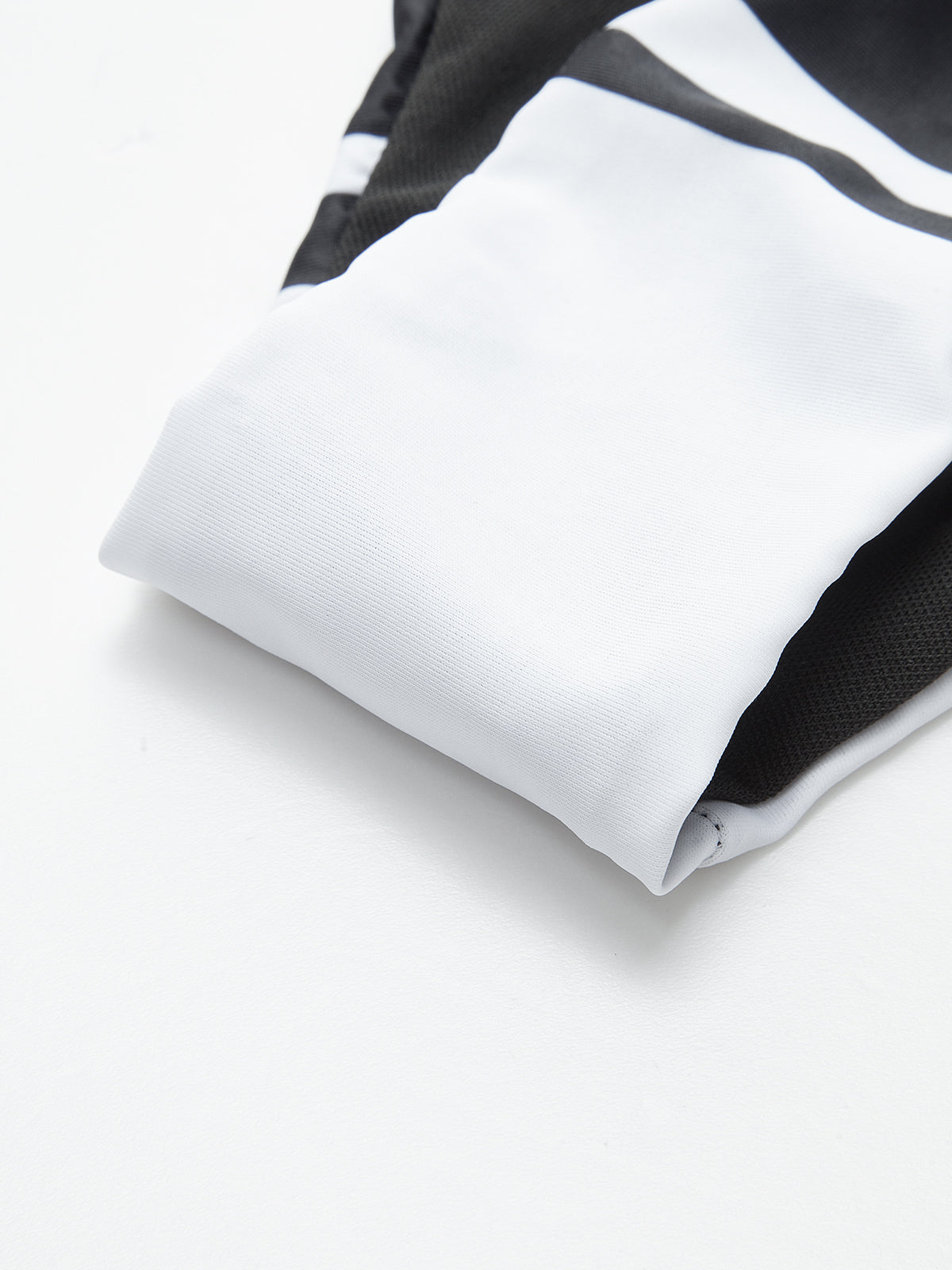 Bikinihose mit hohem Bund und geometrischem Muster