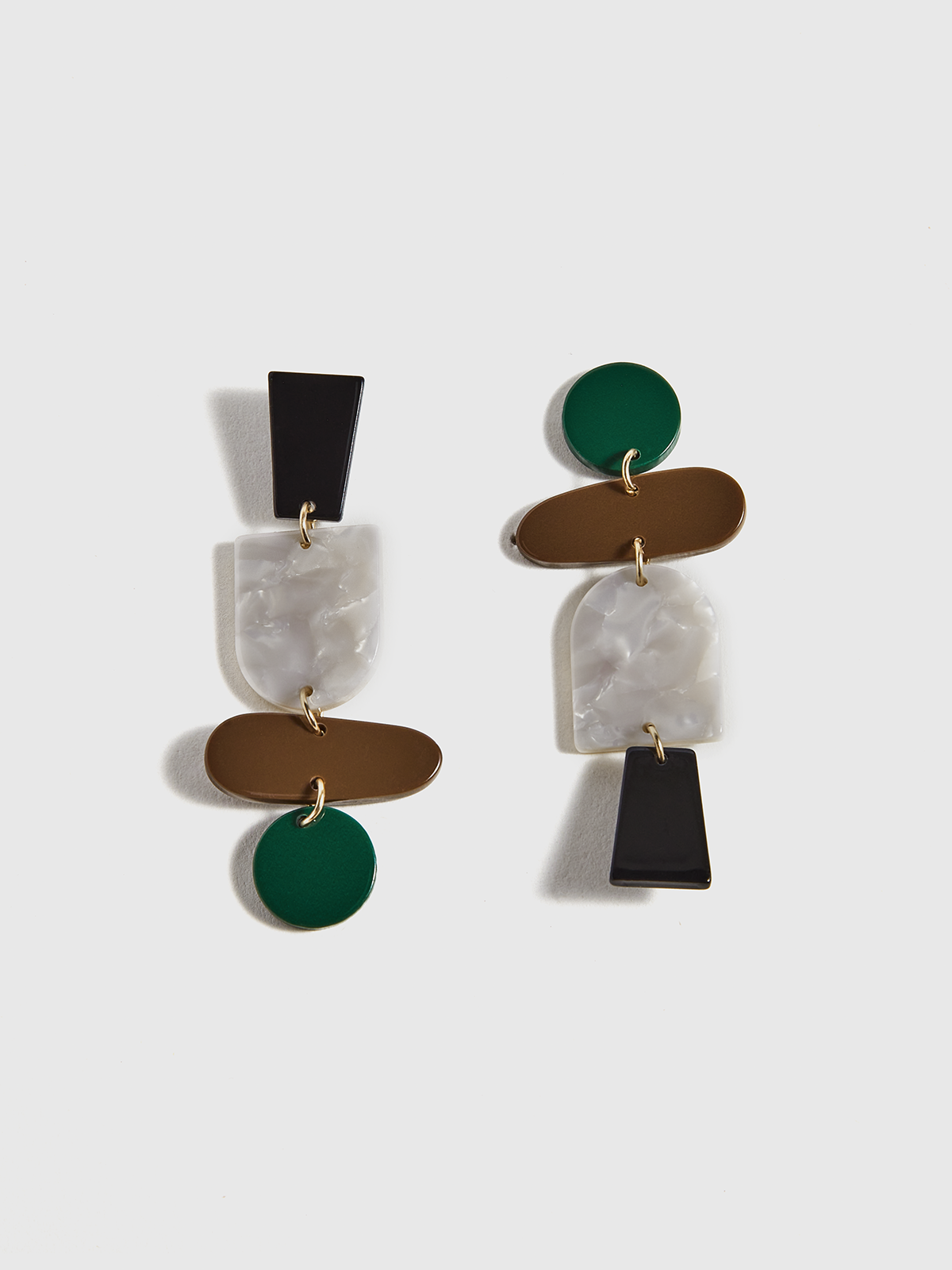 Boucles d'oreilles pendantes géométriques en acrylique