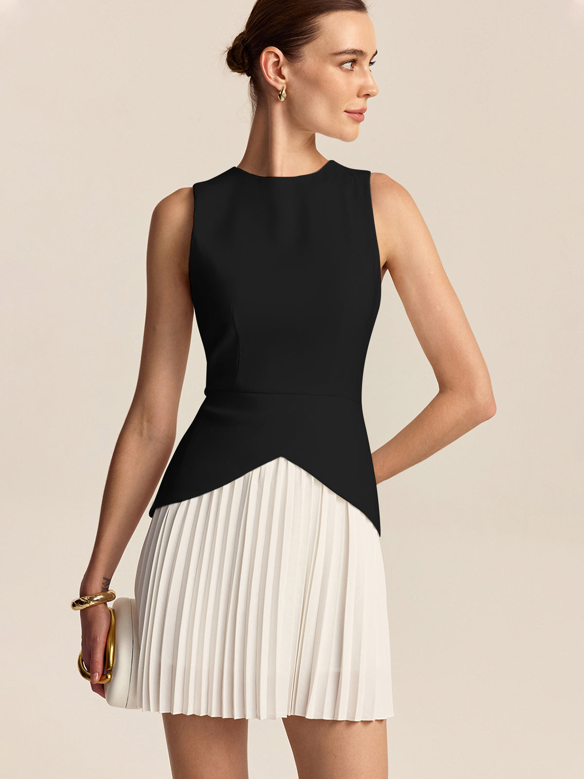 Mini-robe à ourlet plissé