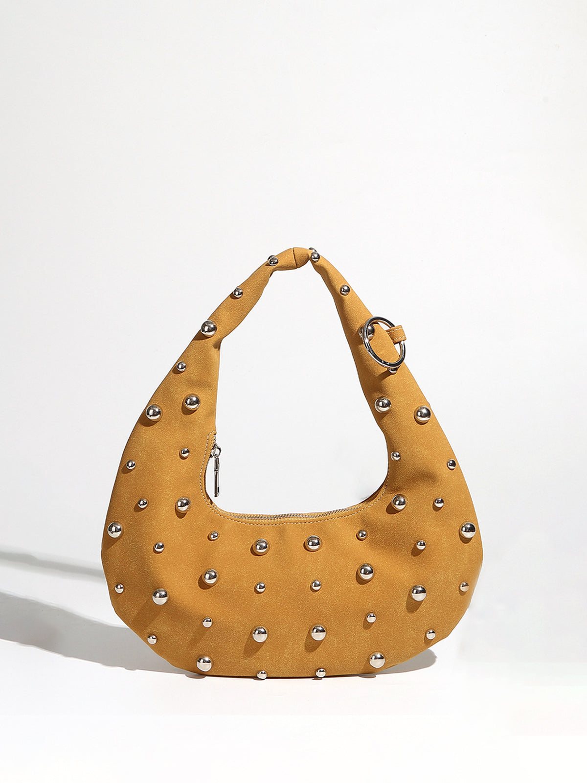 Sac hobo orné de clous avec fermeture éclair