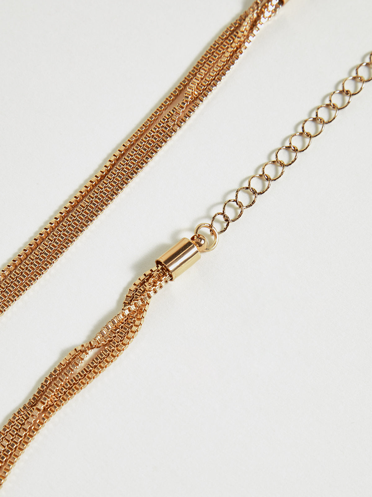 Goldene geknotete Y-Halskette