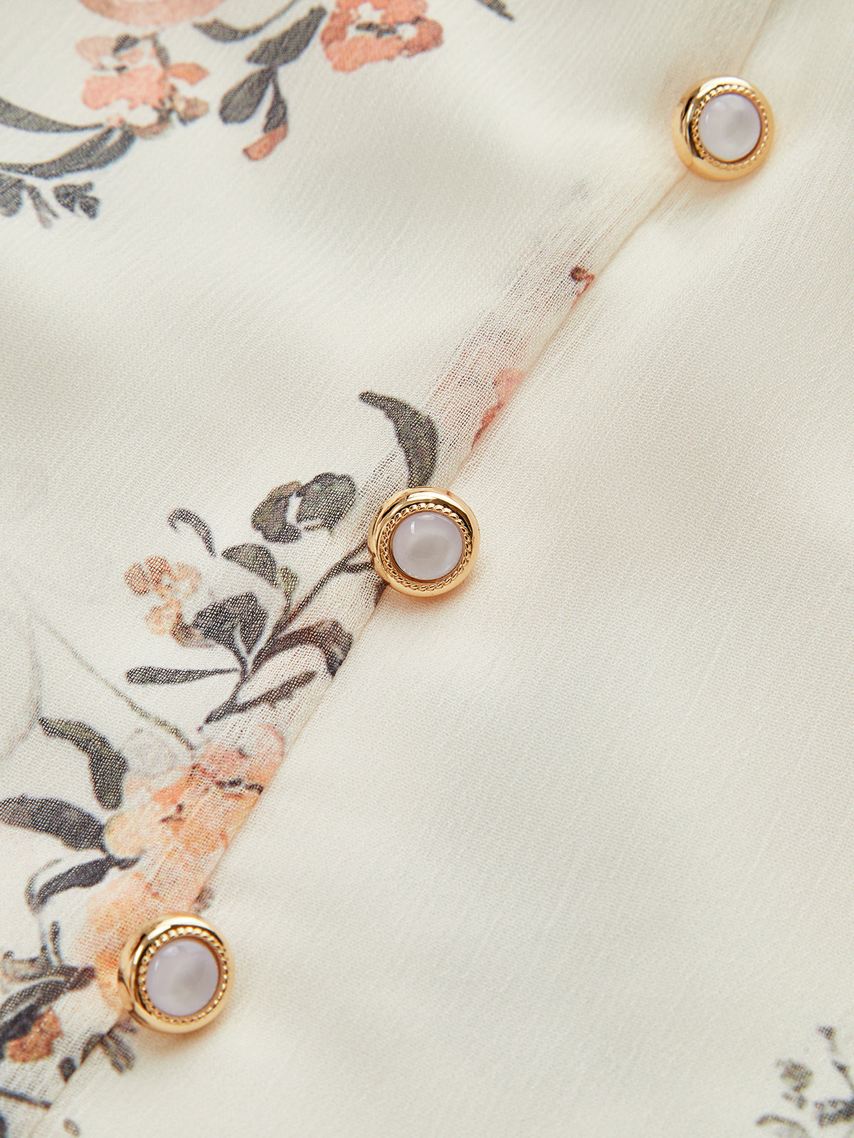 Halbtransparente Chiffon-Stufenkleid mit Blumenmuster
