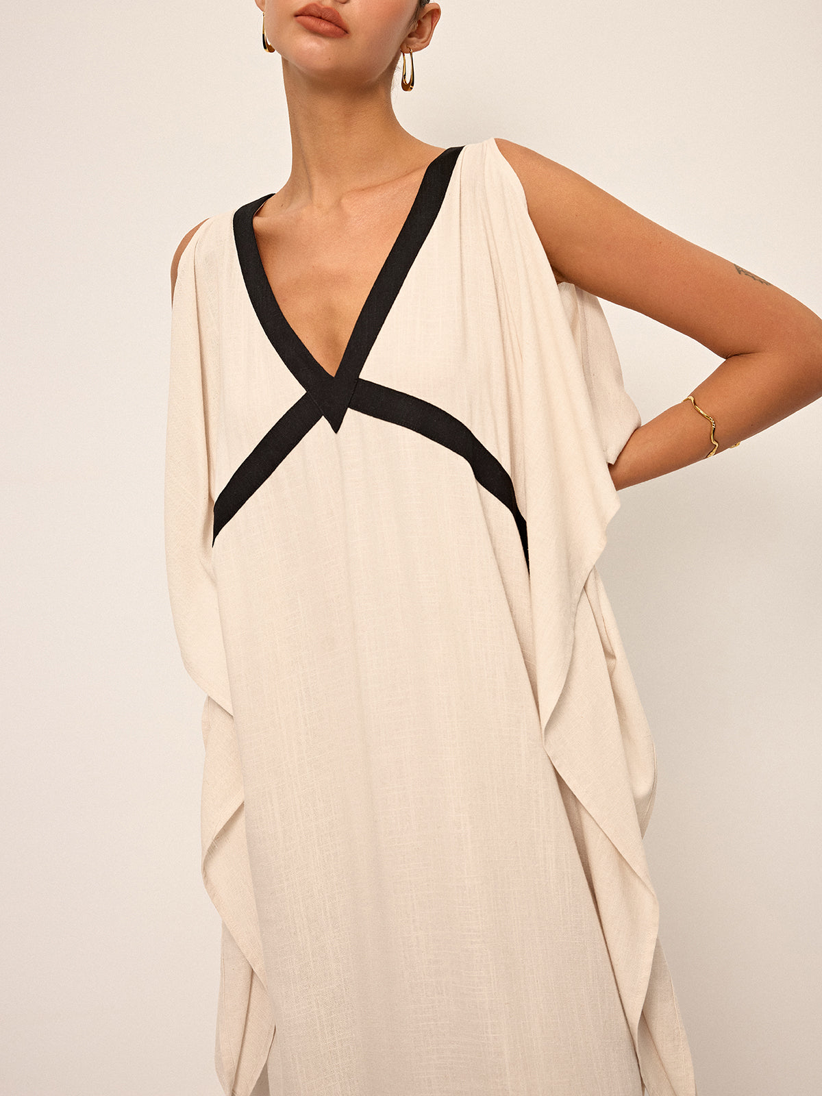 Robe longue contrastante avec fente