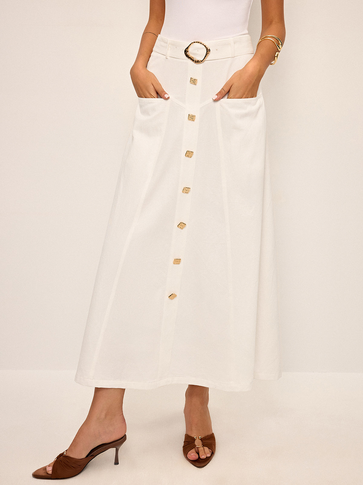 Jupe midi boutonnée en coton avec ceinture