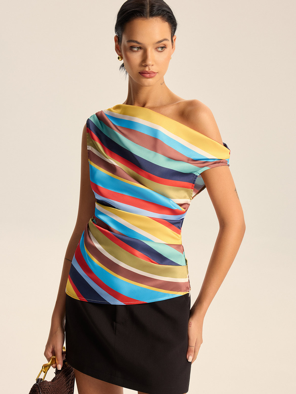 Bunt gestreiftes One-Shoulder-Top