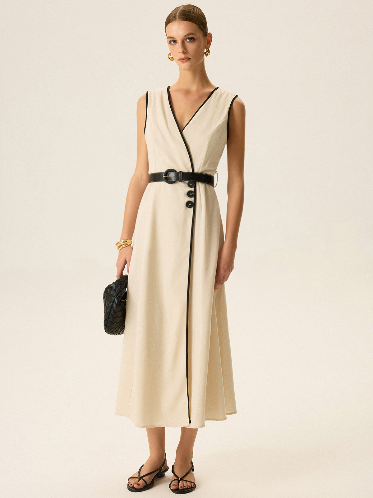 Robe midi ceinturée contrastante