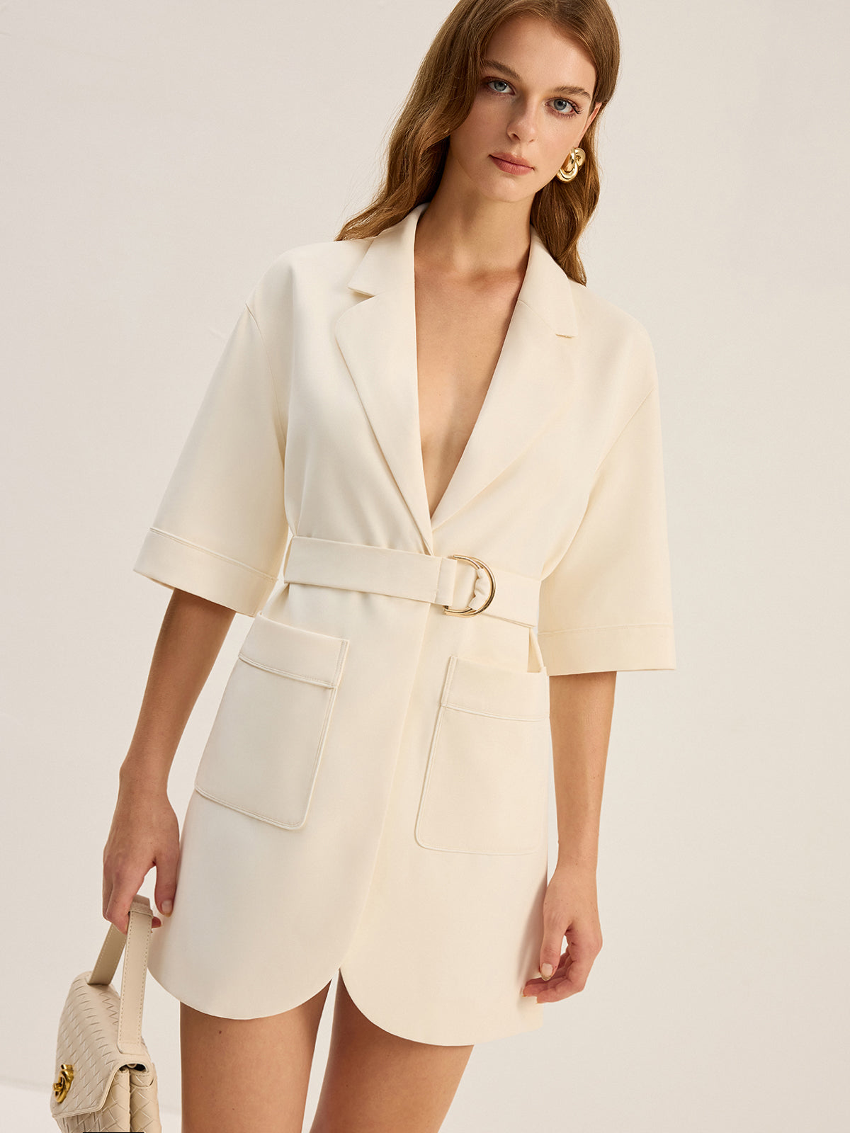 Gürtel-Blazer-Kleid mit Taschen