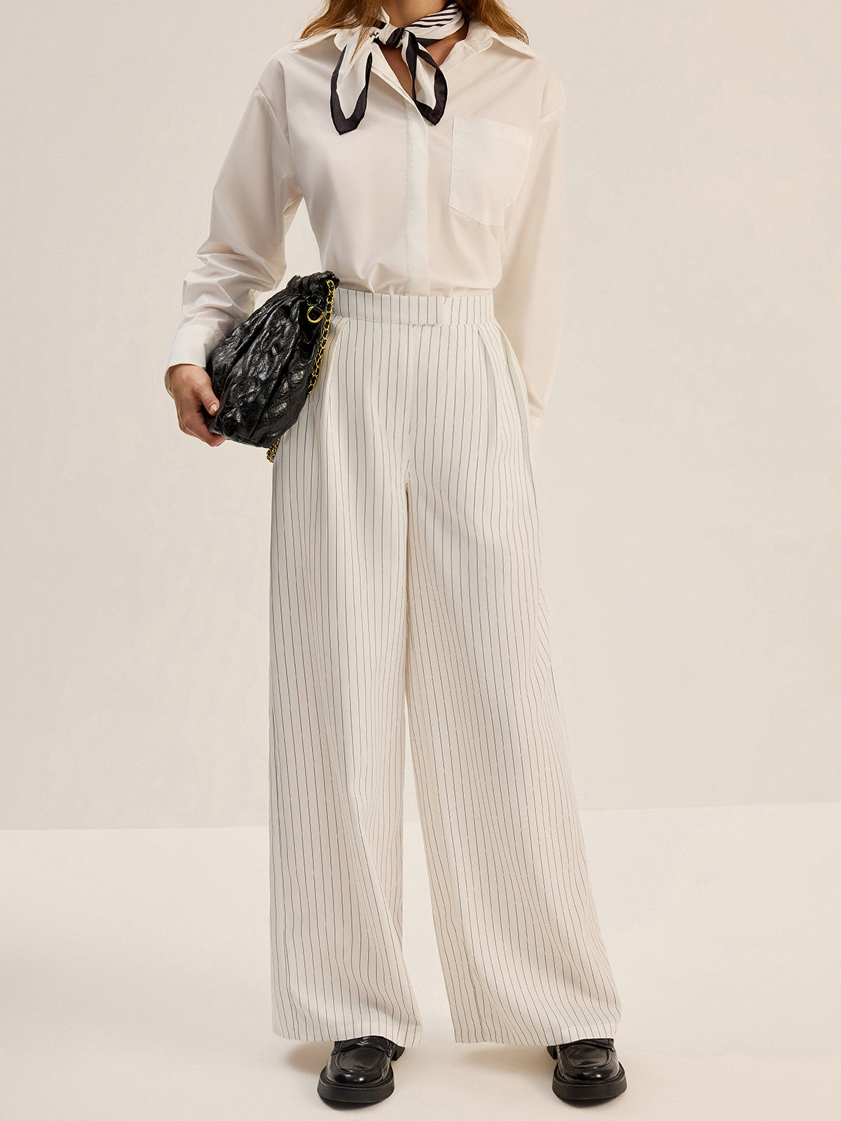 Pantalon large à rayures fines