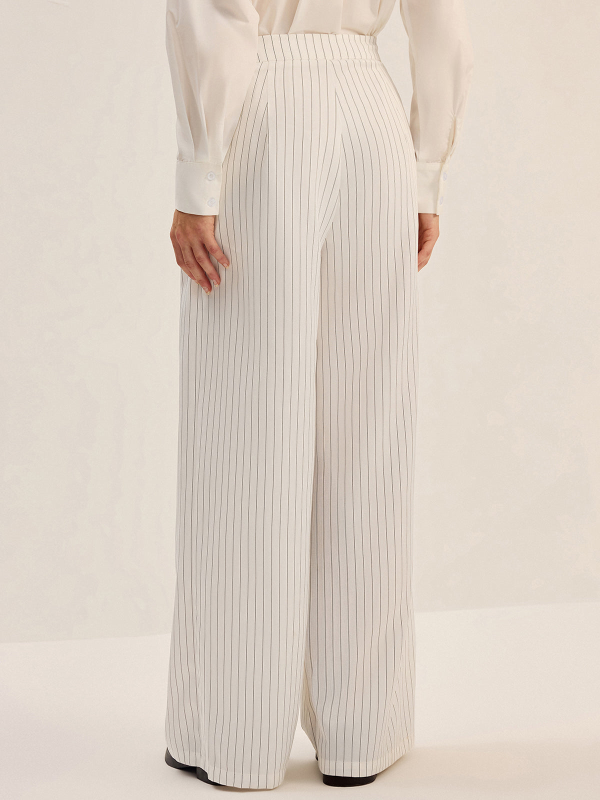Pantalon large à rayures fines