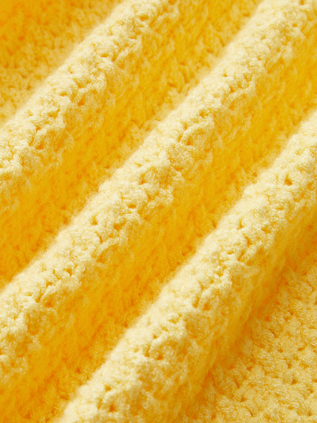 Metal Detail Scallop Trim Knit Vest