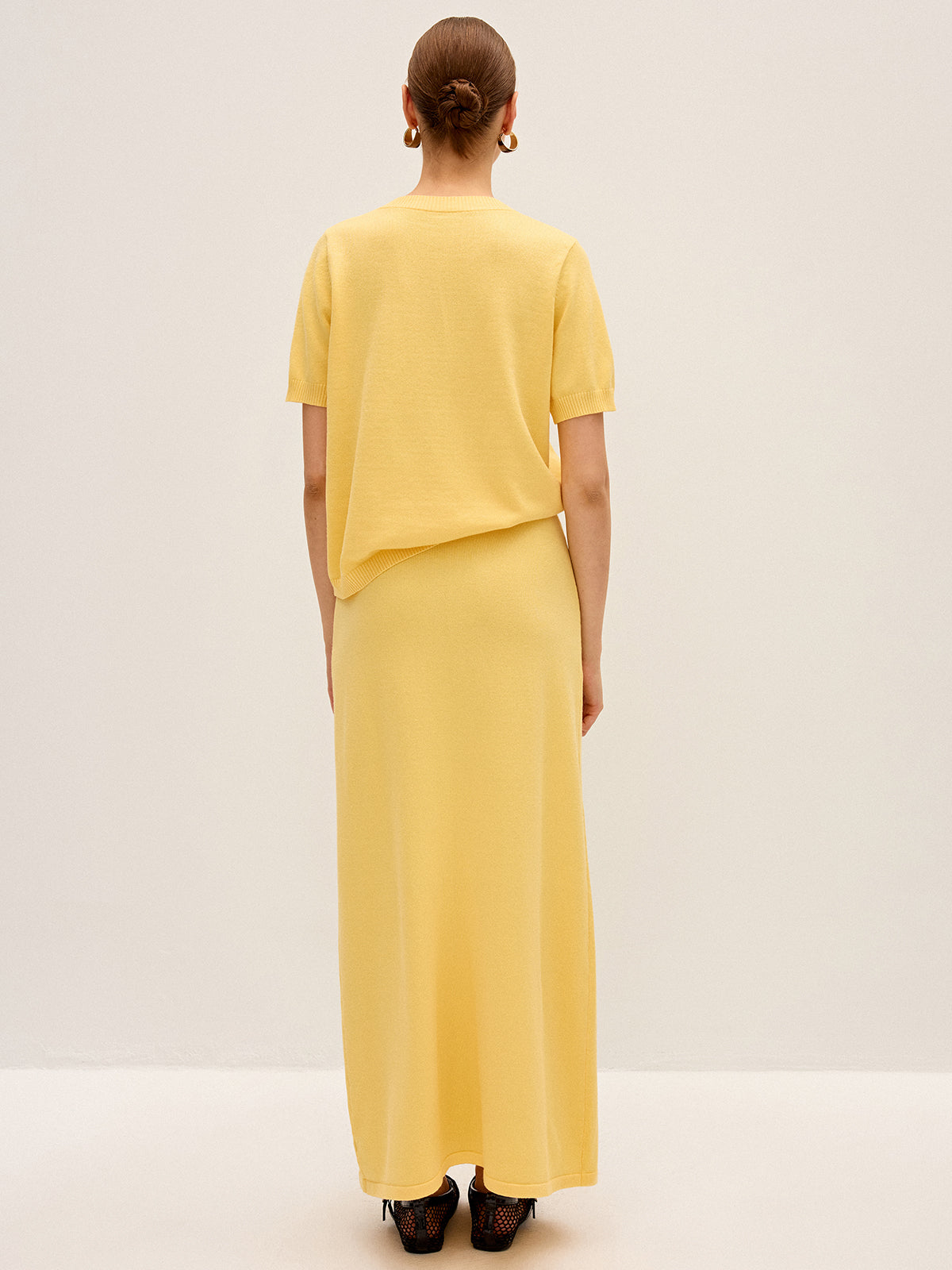 Ensemble haut à manches courtes en maille et jupe longue