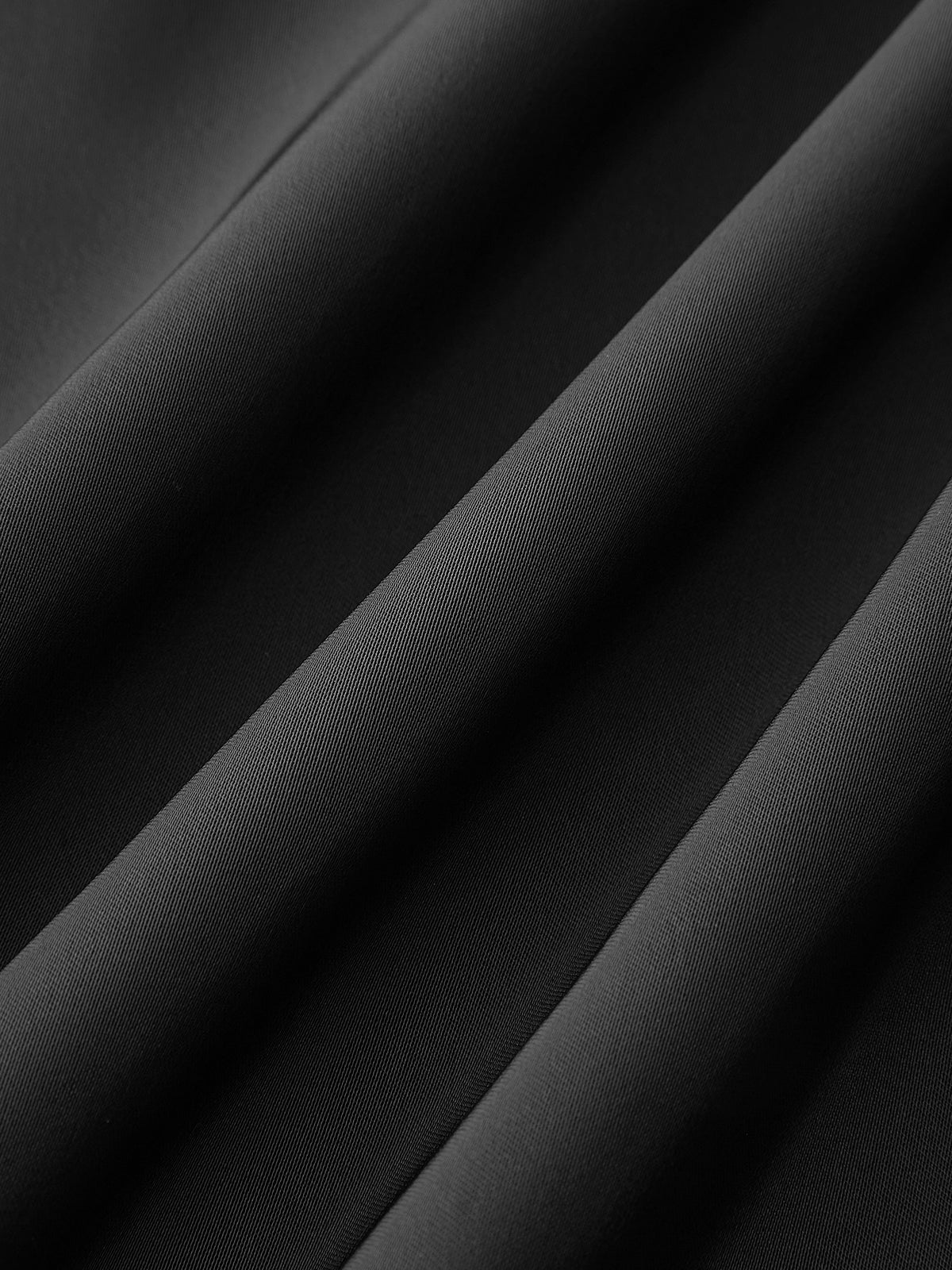 Haut froncé à col montant et manches courtes