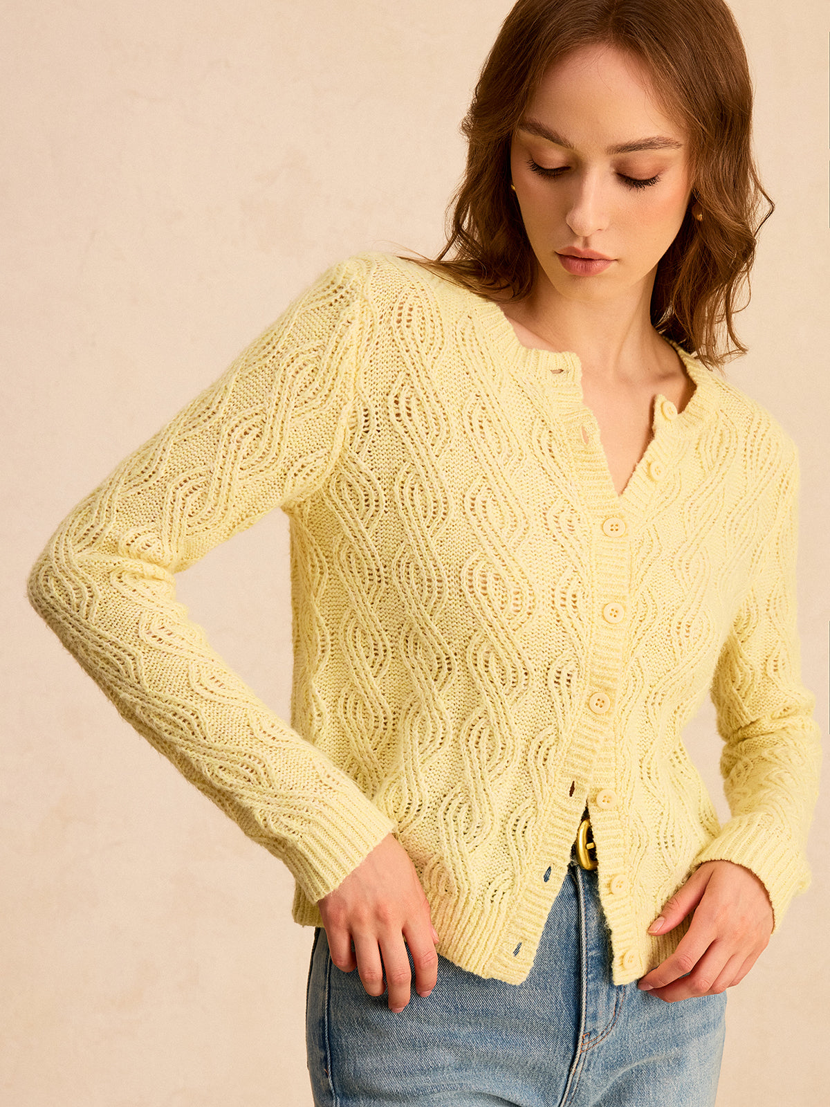 Zopfmuster-Strickjacke mit Knopfleiste