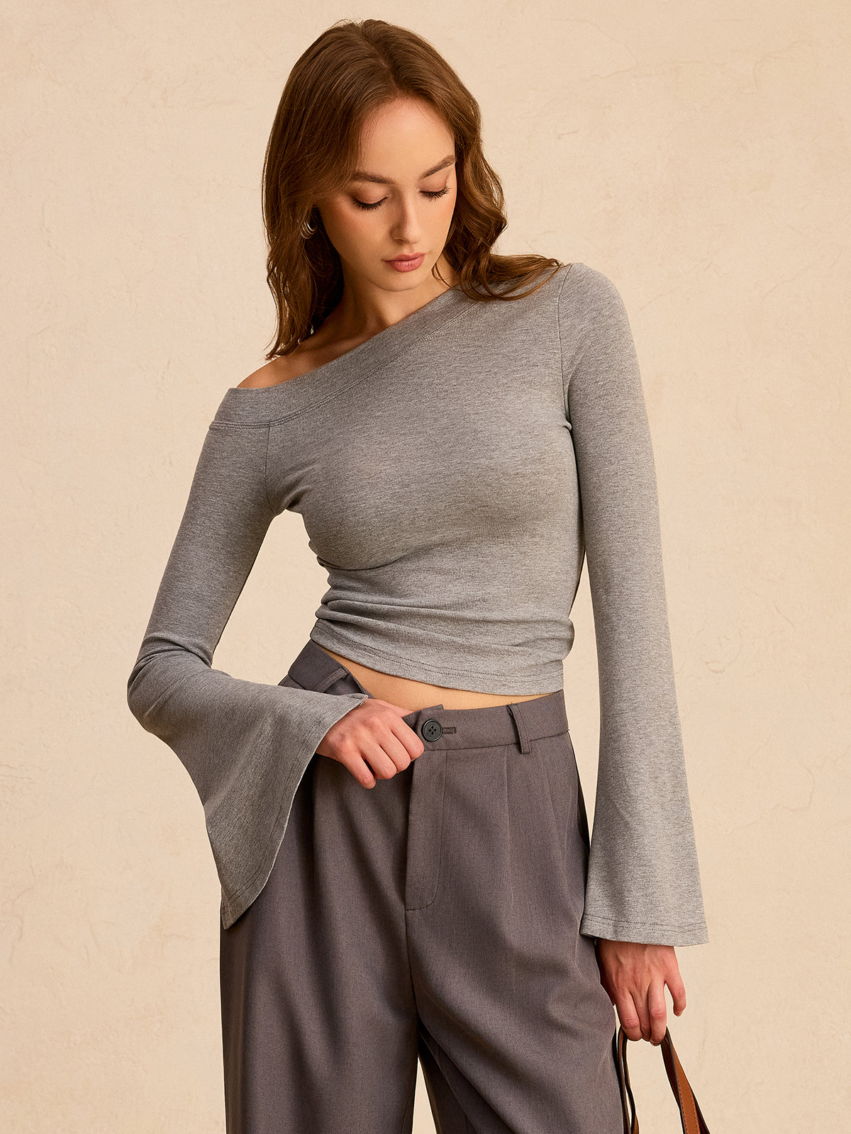 Carmenbluse mit Glockenärmeln
