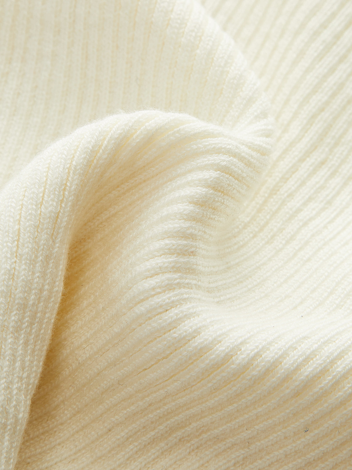 Débardeur en maille côtelée avec boutons métalliques