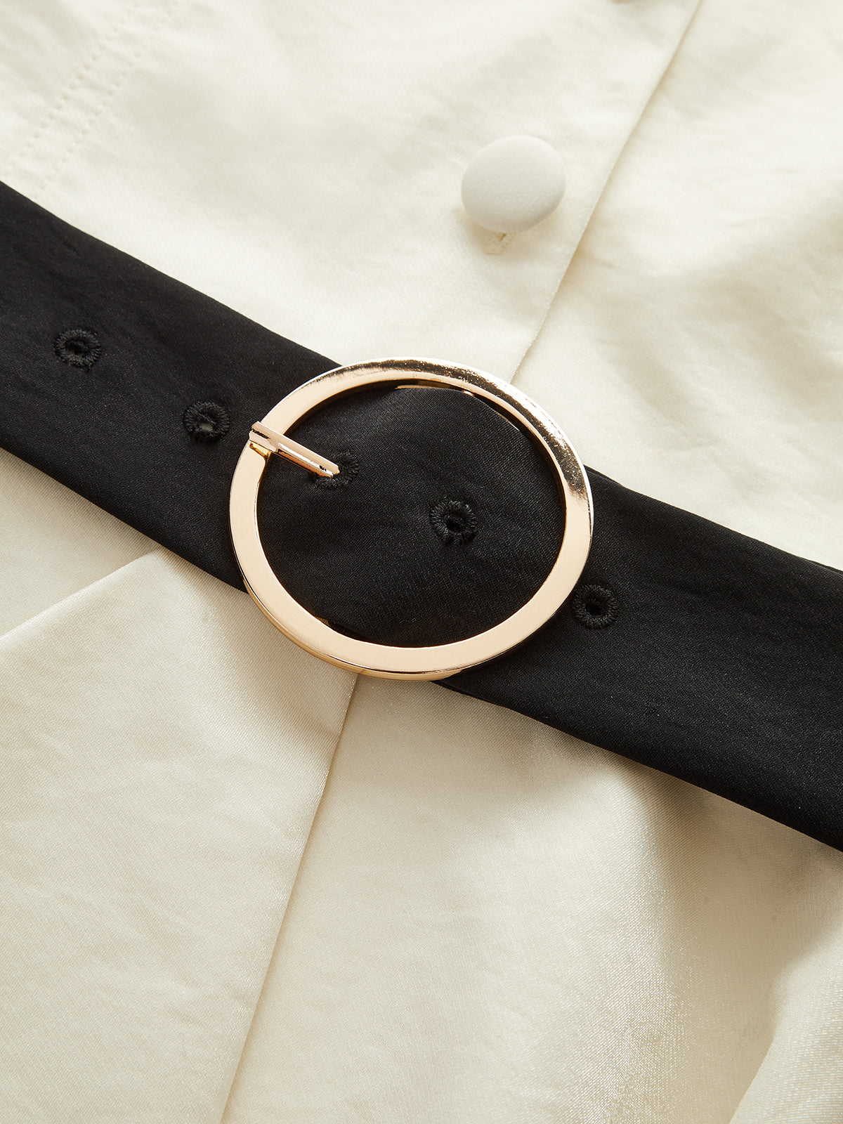 Contrast Belted Balloon Sleeve Shirt