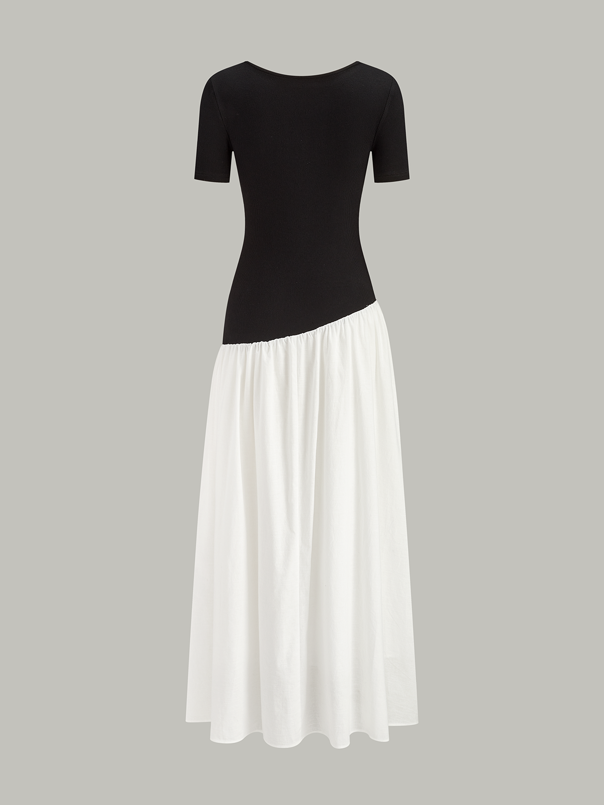 Maxikleid mit Rundhalsausschnitt, Kontrasteinsätzen und asymmetrischem Schnitt