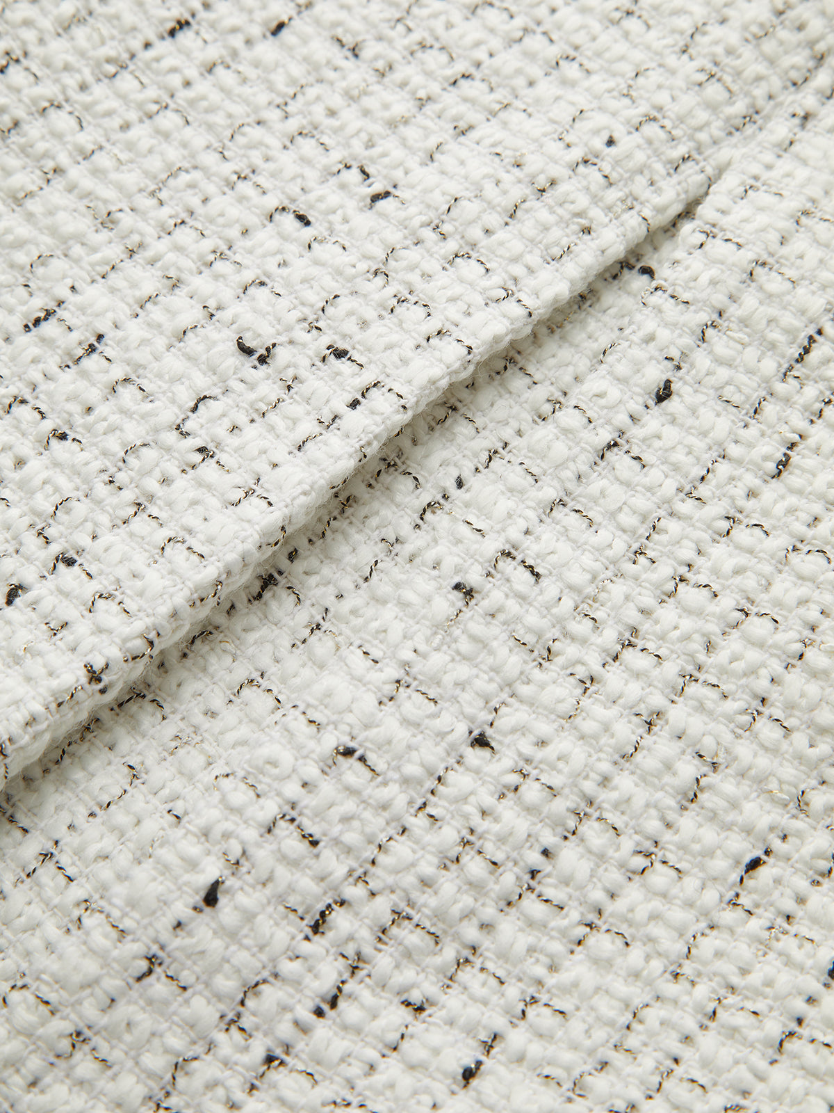 Minirock aus Tweed mit Metallknöpfen und Falten