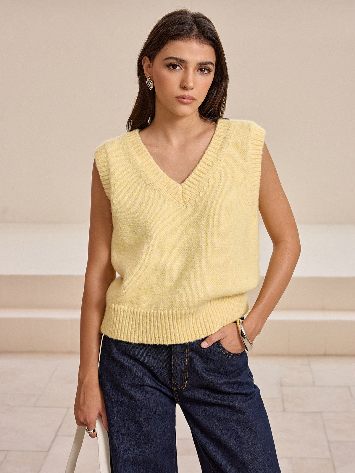 Gilet tricoté en mélange de laine à col en V