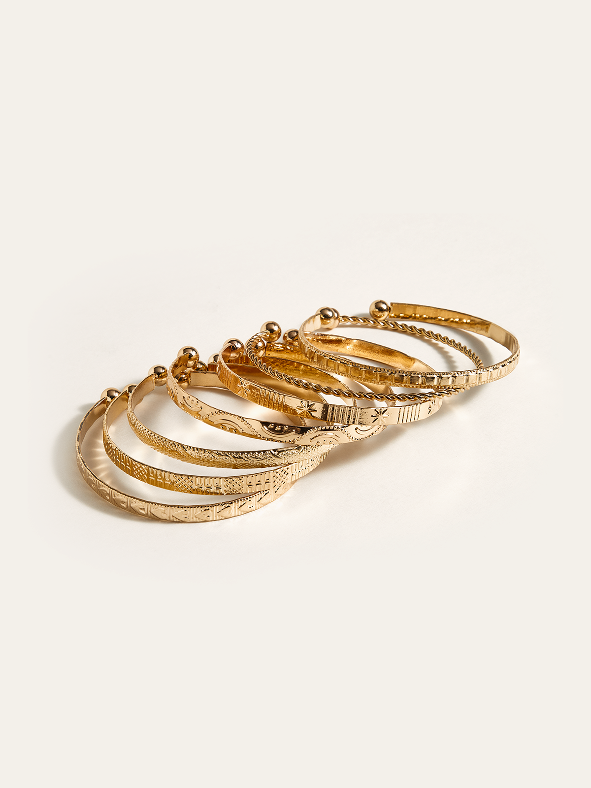 Ensemble de 7 Bracelets Gravés Dorés