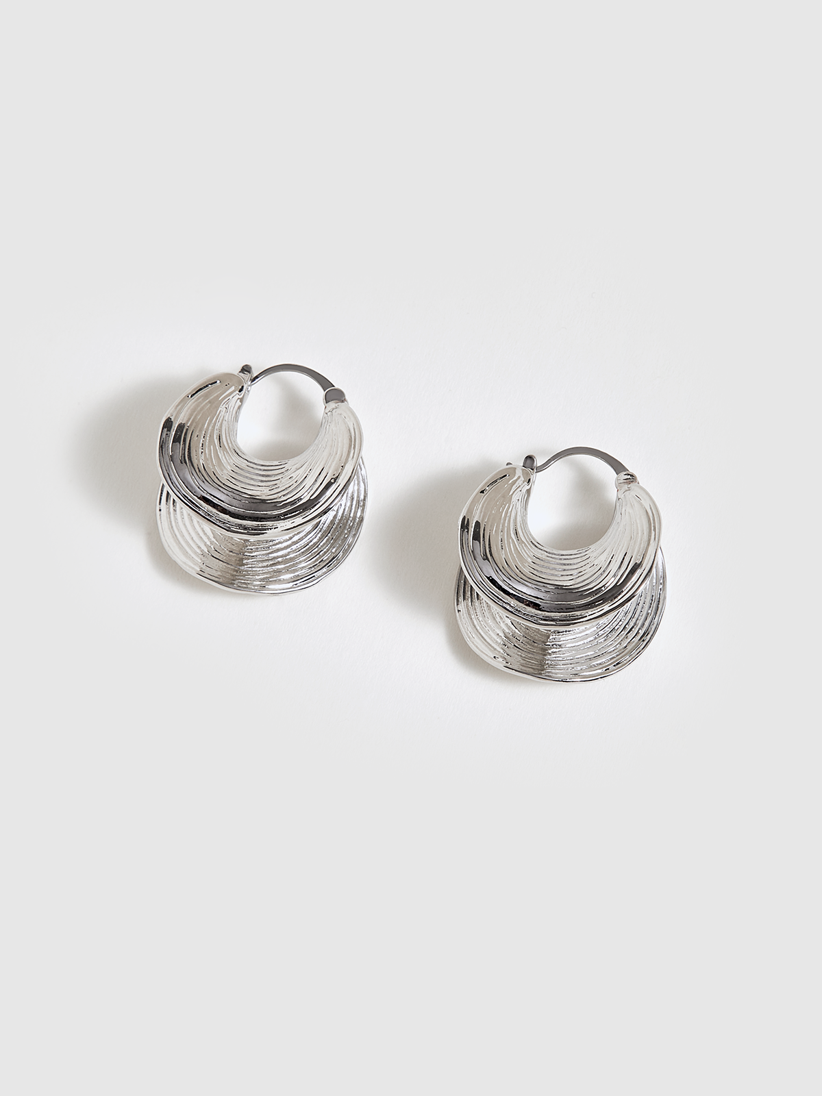 Boucles d'oreilles créoles texturées