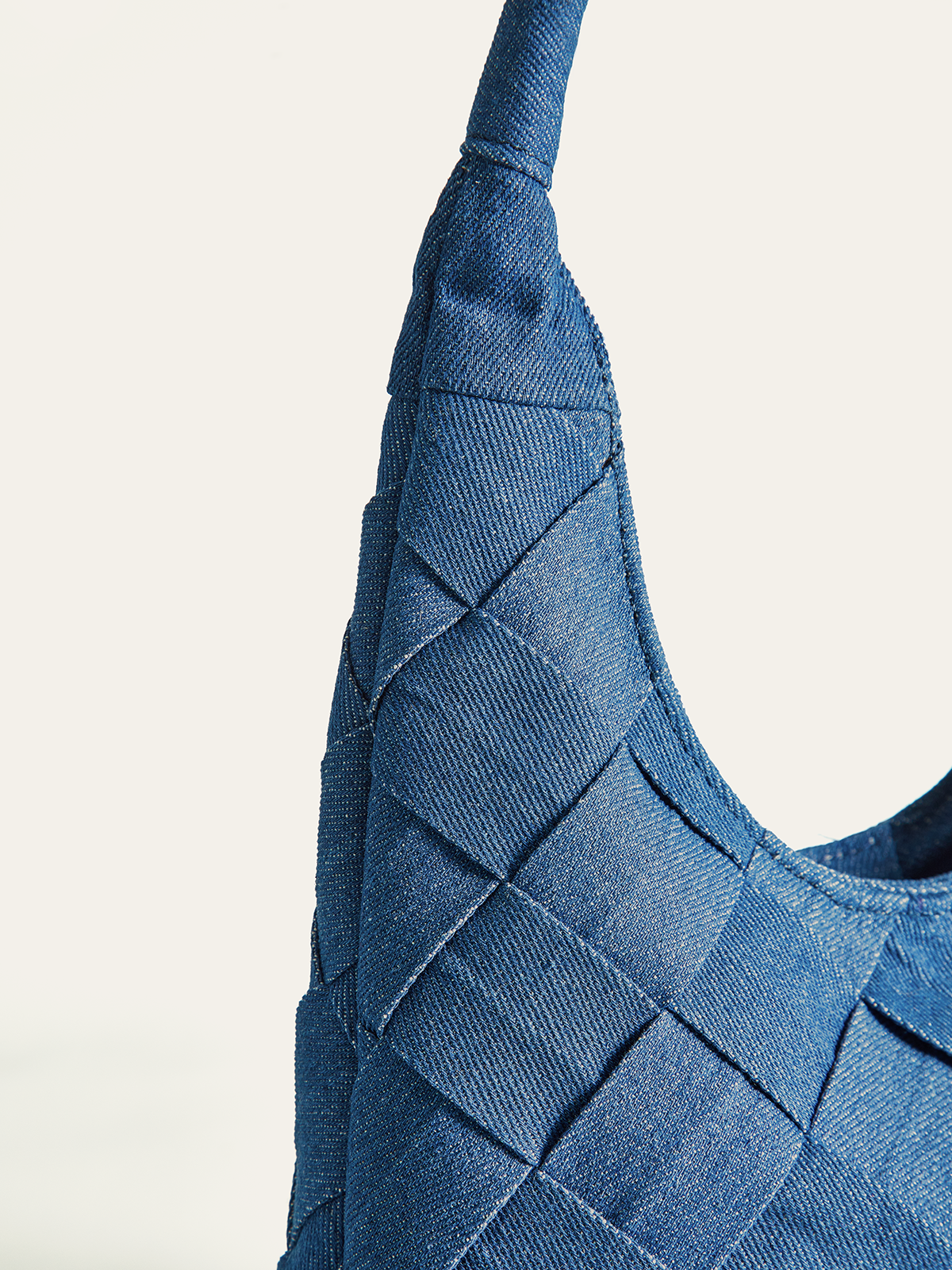 Tragetasche aus gewebter Baumwolle