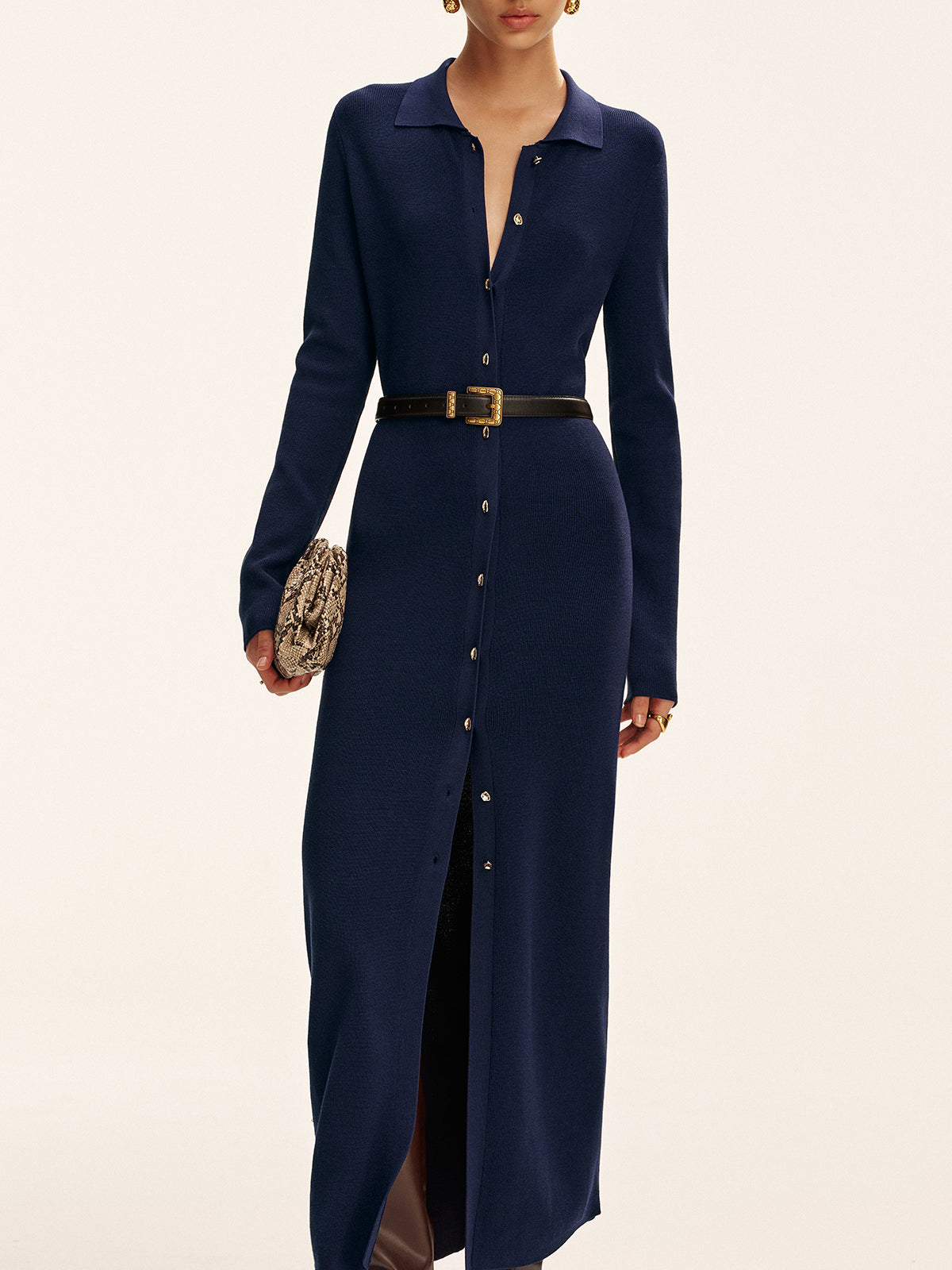 Langärmliges Strick-Maxikleid mit Knöpfen ohne Gürtel