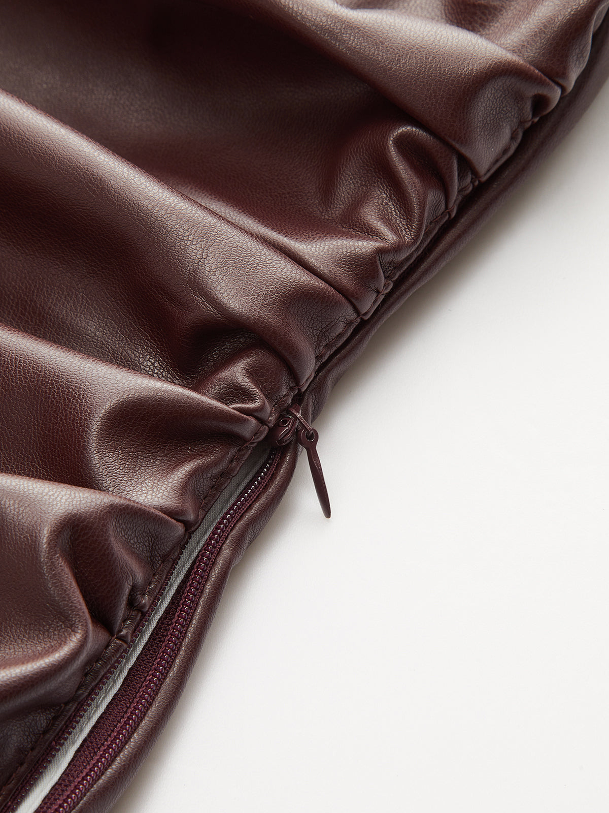 Débardeur asymétrique en cuir PU