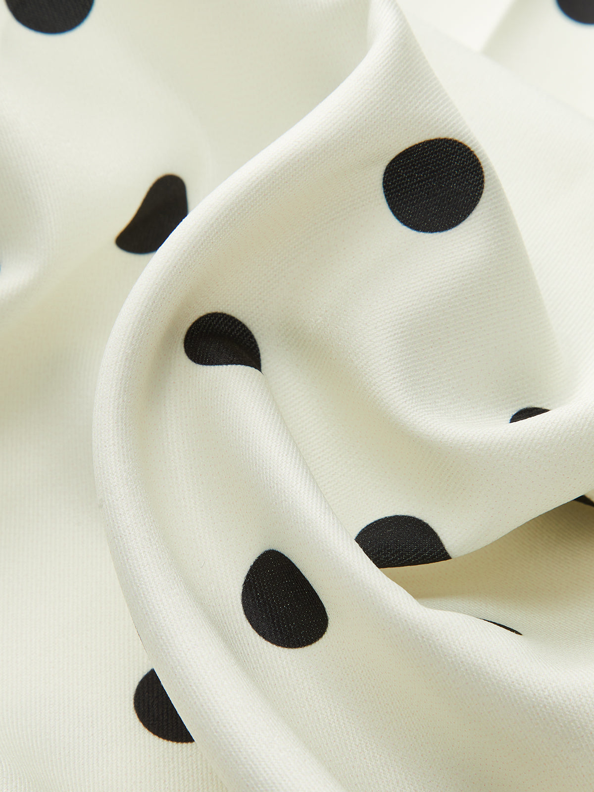 Robe longue à col carré et à pois