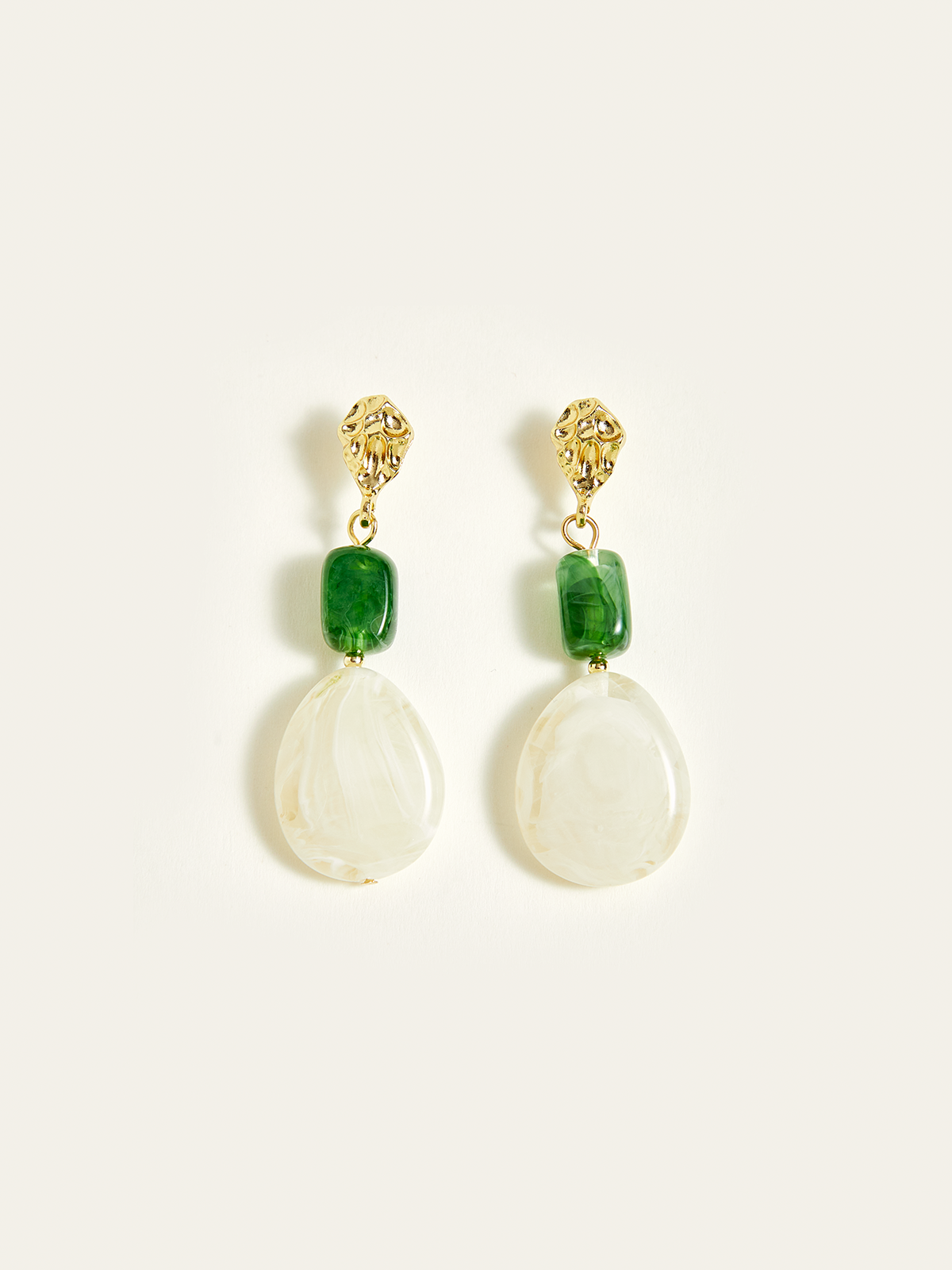 Boucles d'oreilles pendantes en résine irrégulière