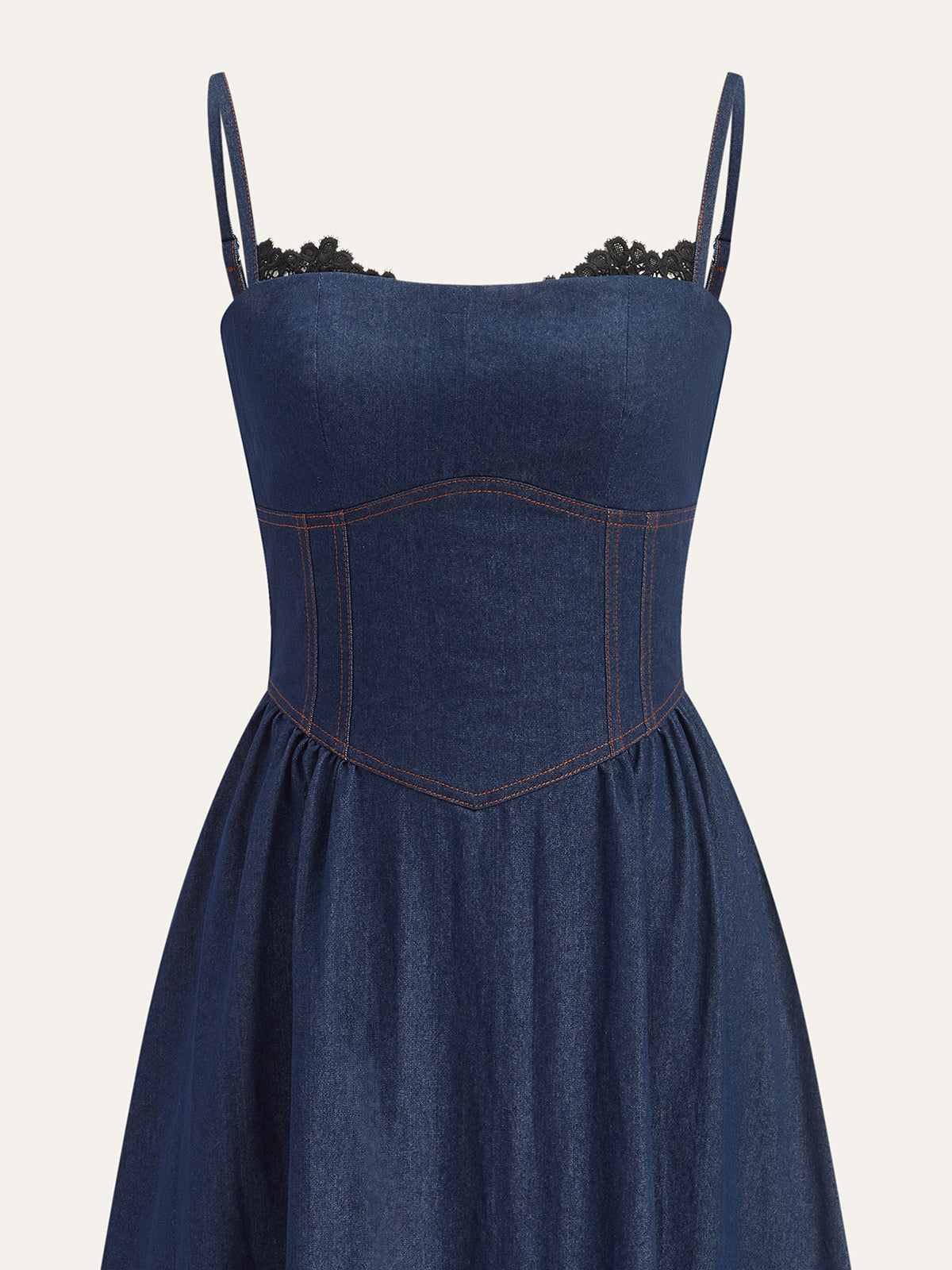 Robe longue en jean avec ourlet en dentelle