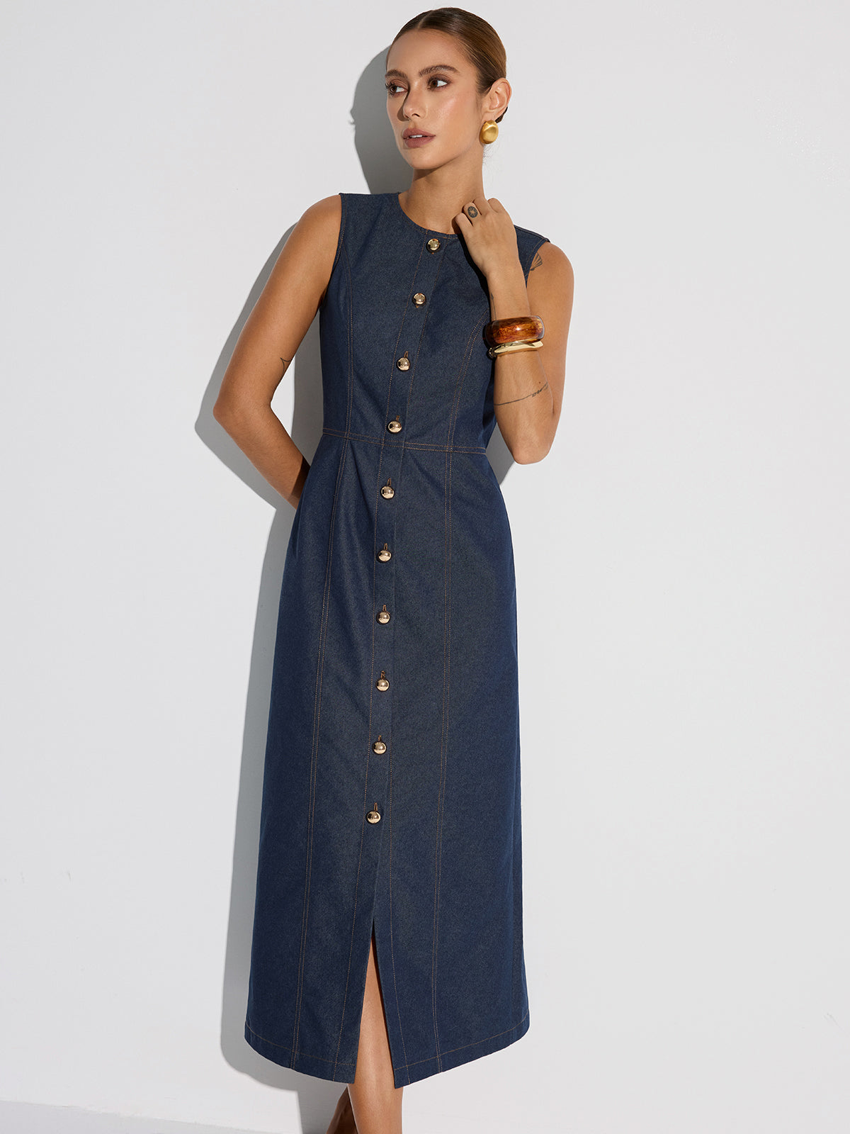Ärmelloses Jeans-Maxikleid mit Knopfleiste