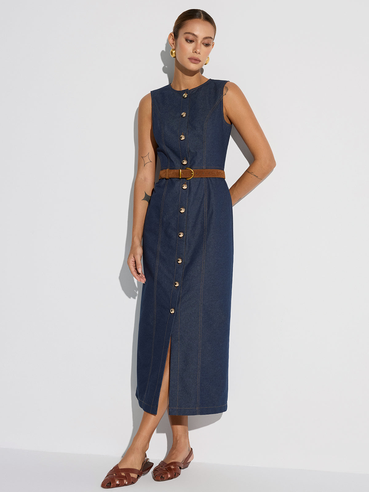 Ärmelloses Jeans-Maxikleid mit Knopfleiste