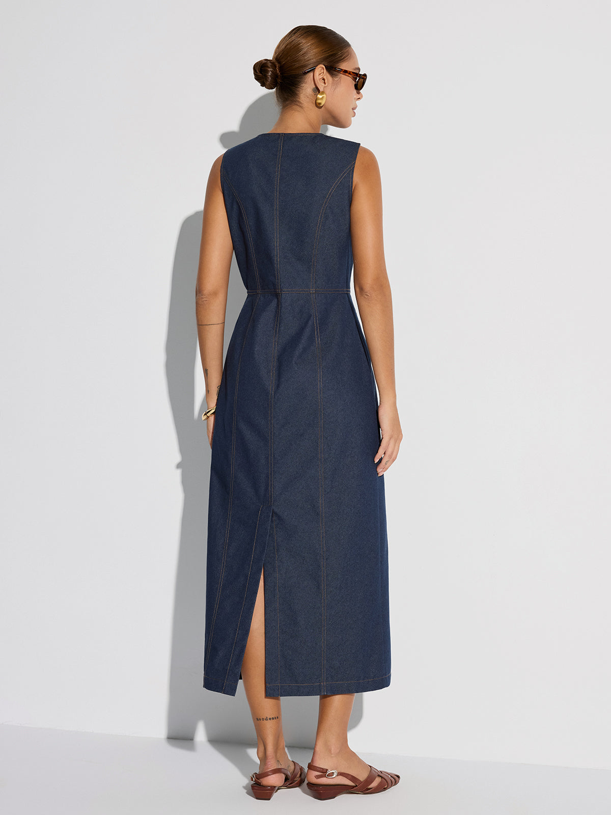 Ärmelloses Jeans-Maxikleid mit Knopfleiste