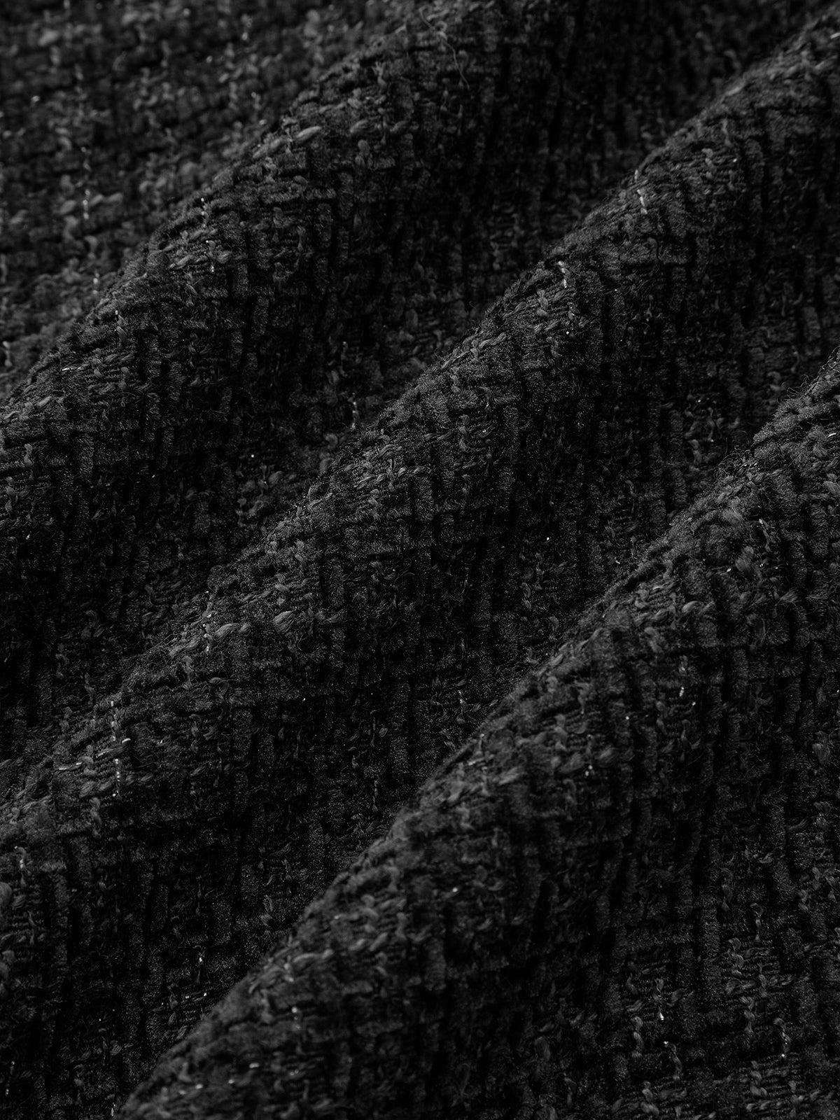 Robe mini sans manches en tweed à détail chaîne