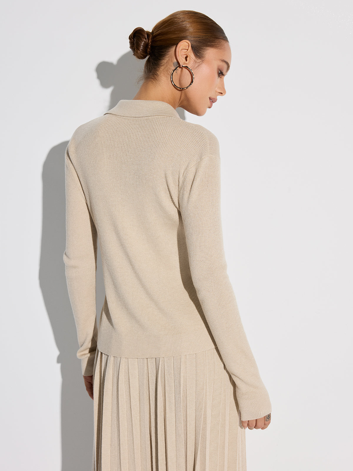 Gilet cardigan à col polo en maille côtelée de laine mélangée