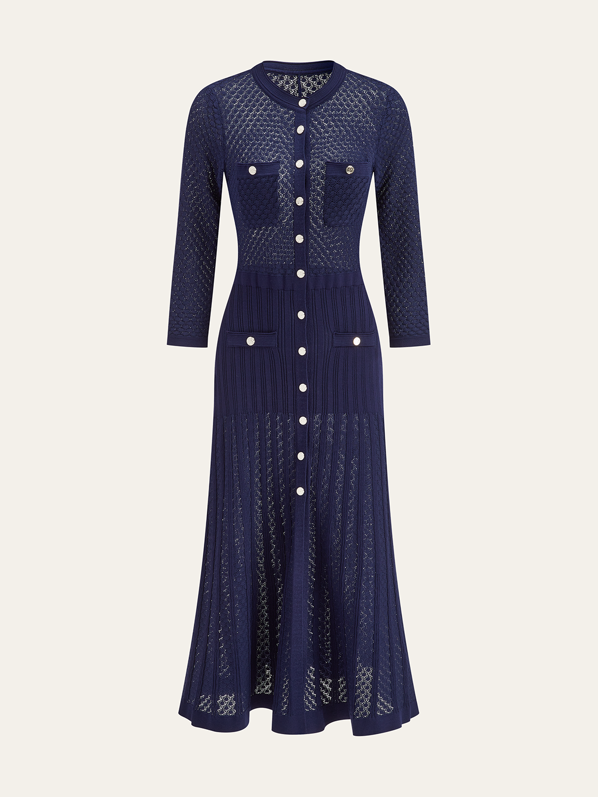 Robe longue en tricot transparent boutonnée