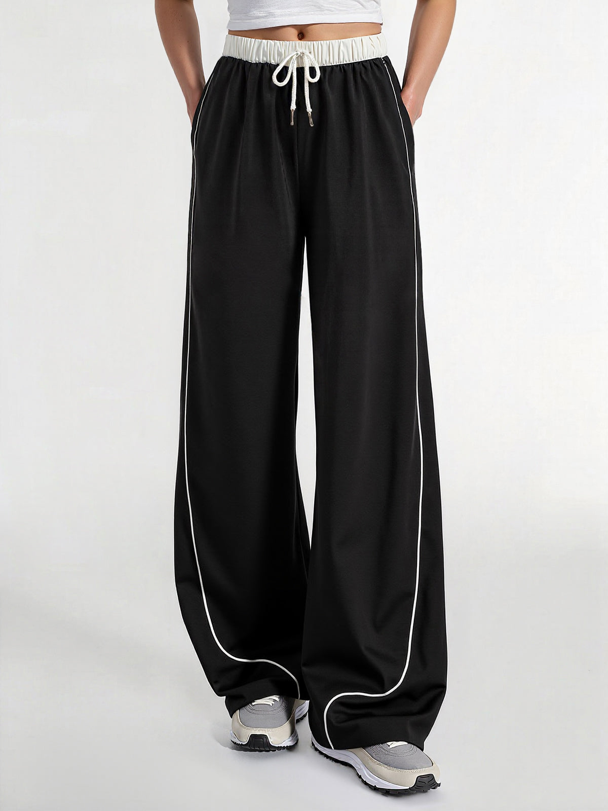 Pantalon large à cordon de serrage et taille contrastée