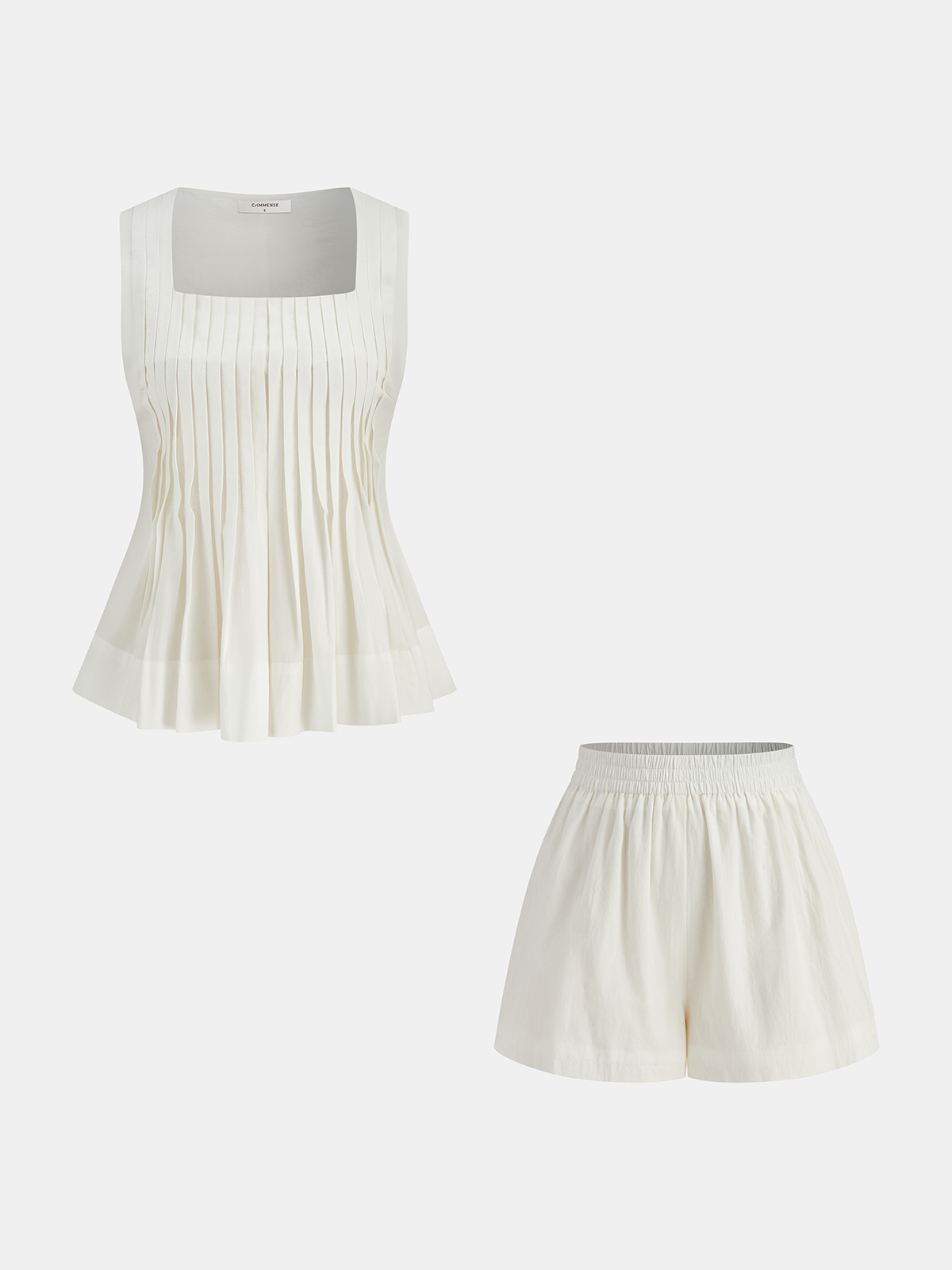 Set aus Shorts mit quadratischem Ausschnitt und Falten