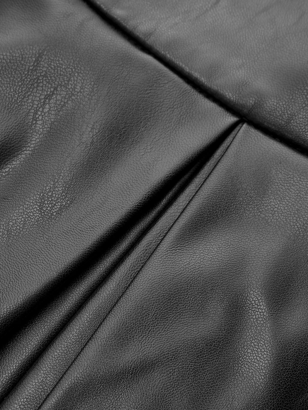 Maxirock aus PU-Leder mit Gürtel