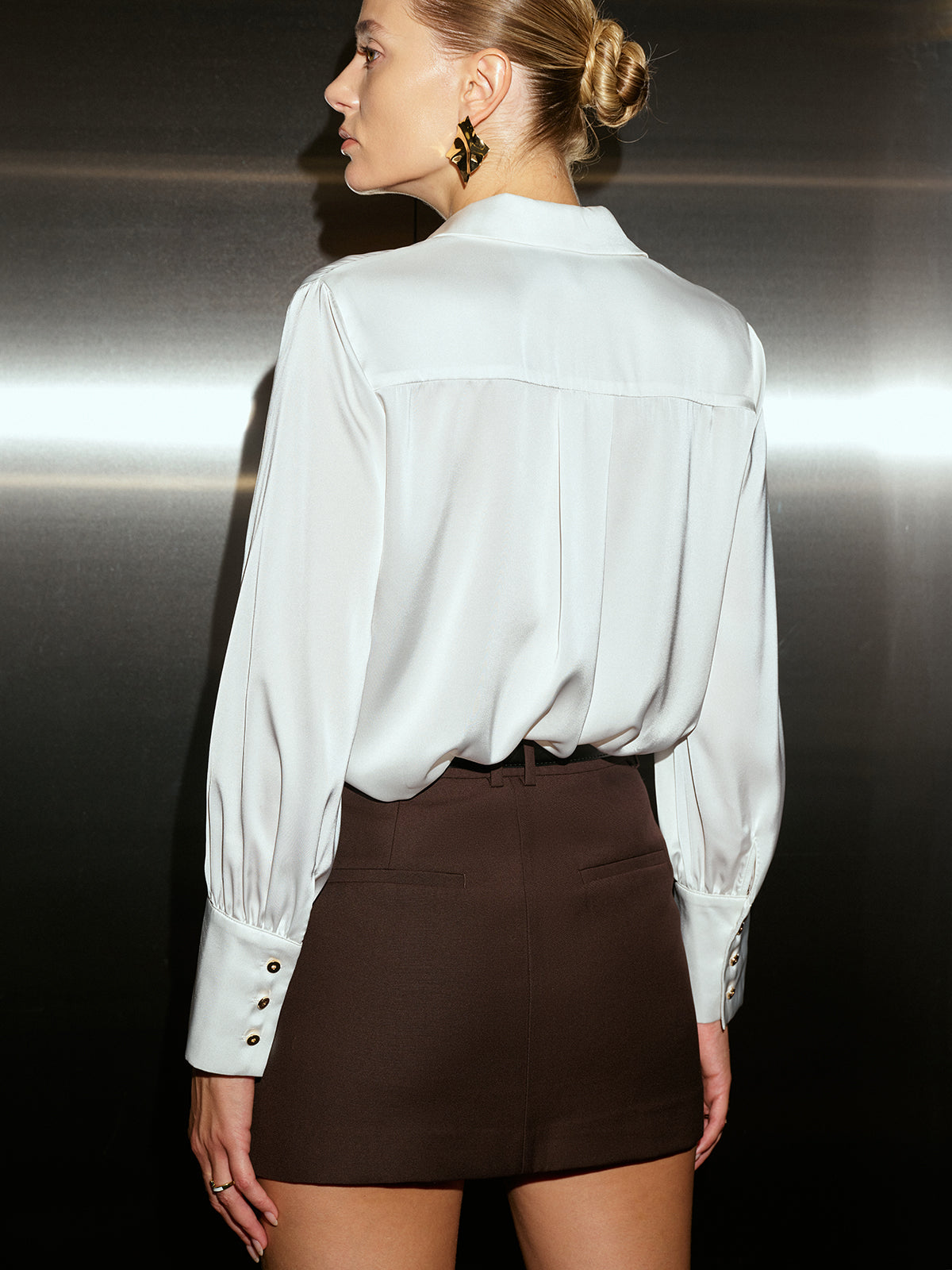 Wrinkle-resistant Long Sleeve Satin Metal Button Shirt