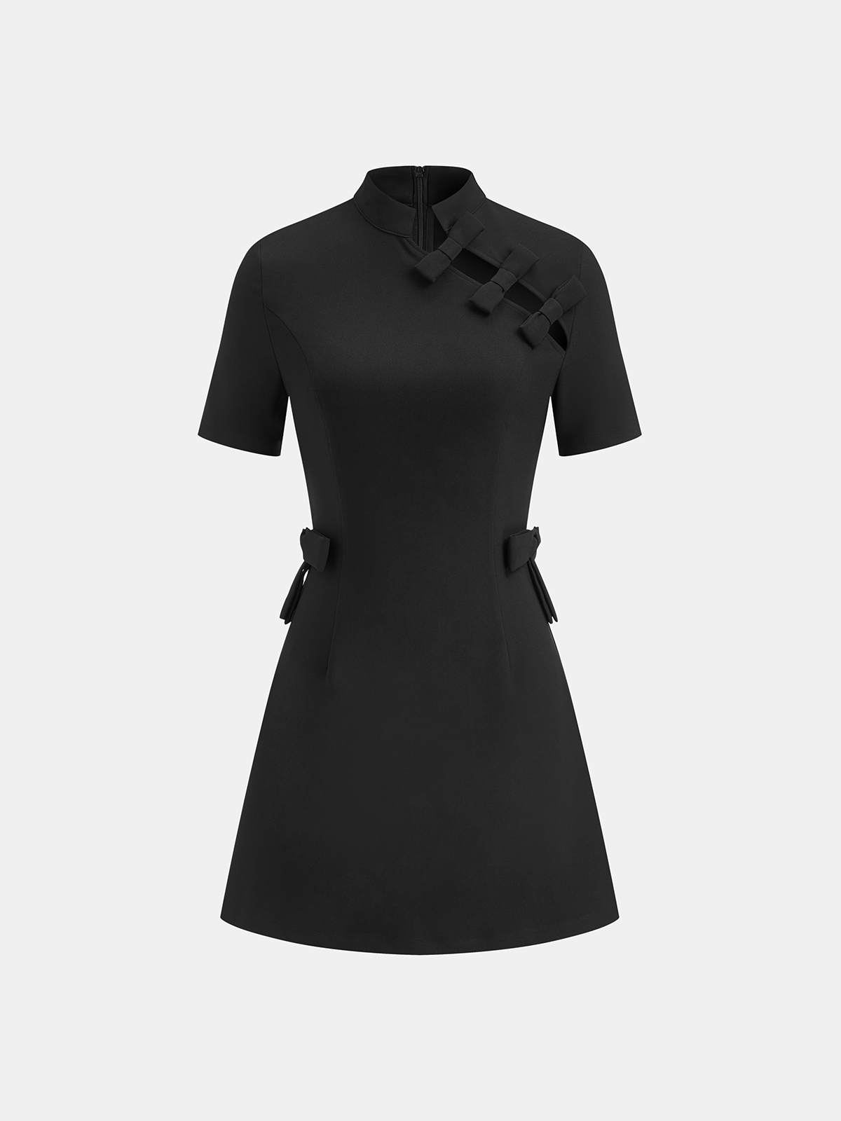 Kleid mit Schleifenausschnitt, Stehkragen und kurzen Ärmeln