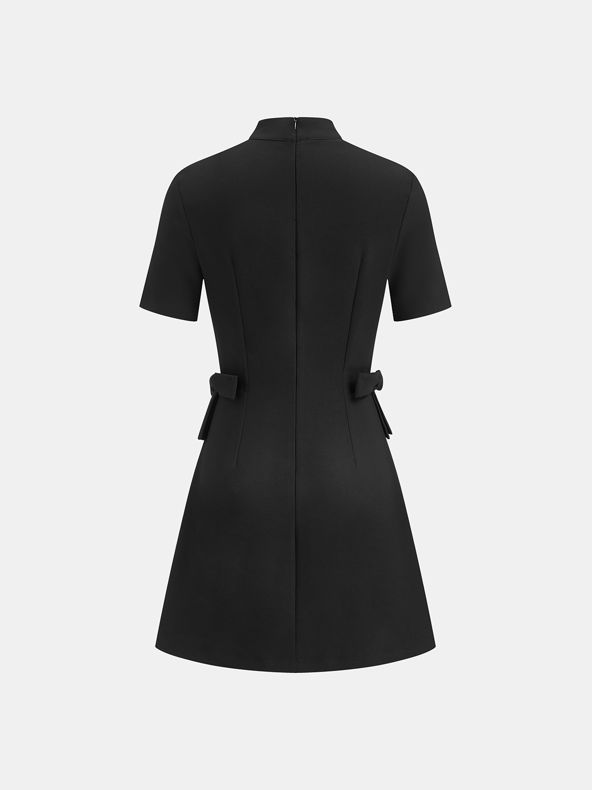 Kleid mit Schleifenausschnitt, Stehkragen und kurzen Ärmeln