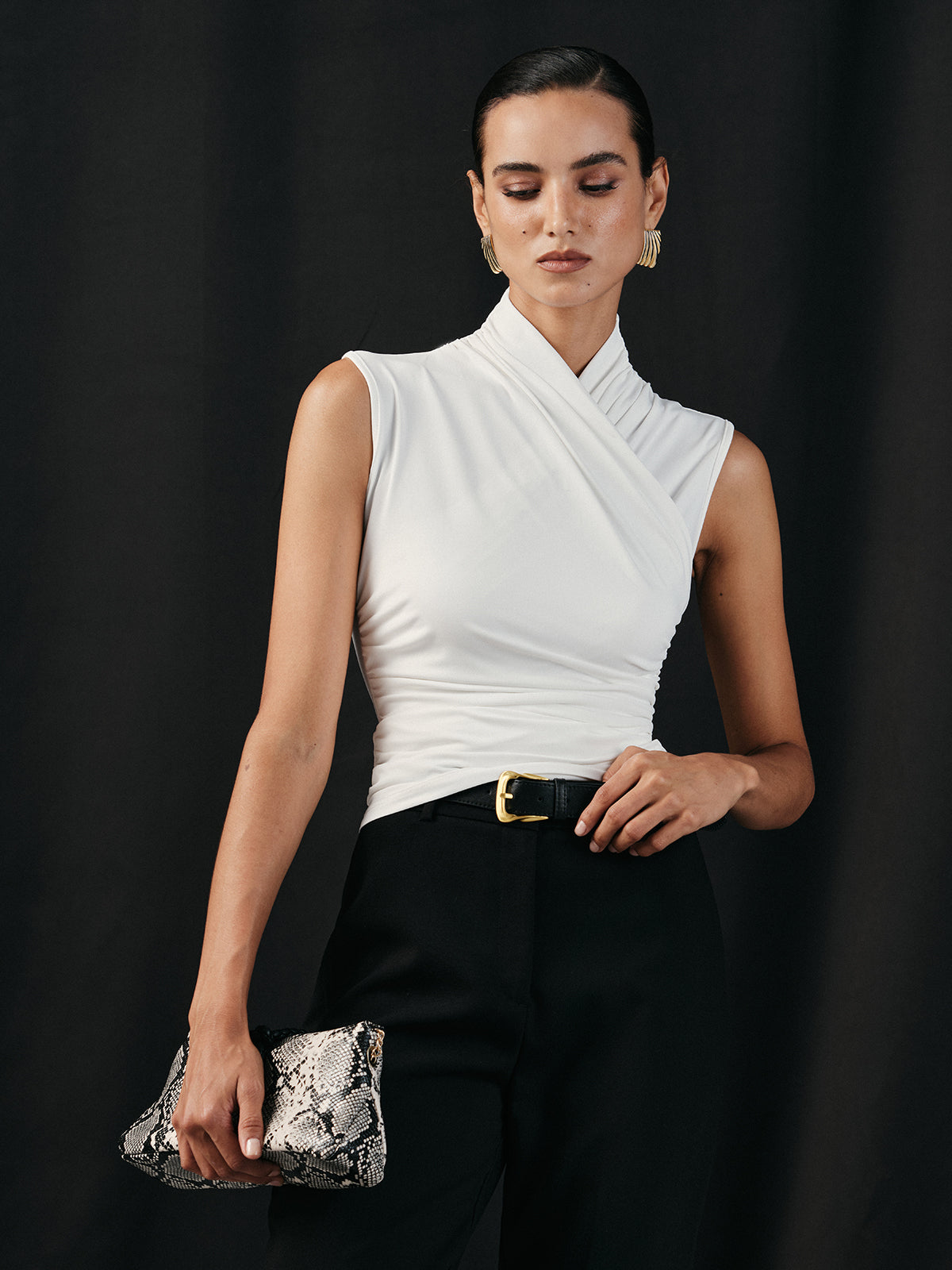 Tanktop mit gerafftem Kragen und überkreuztem Ausschnitt