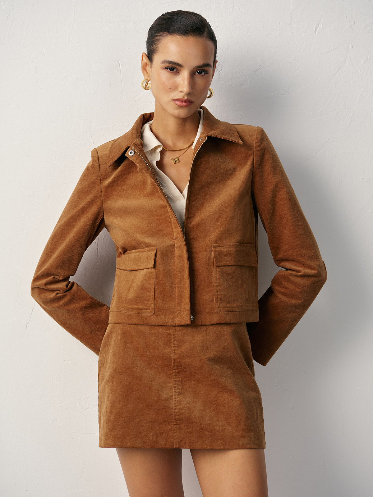 Veste en velours côtelé avec col et poches