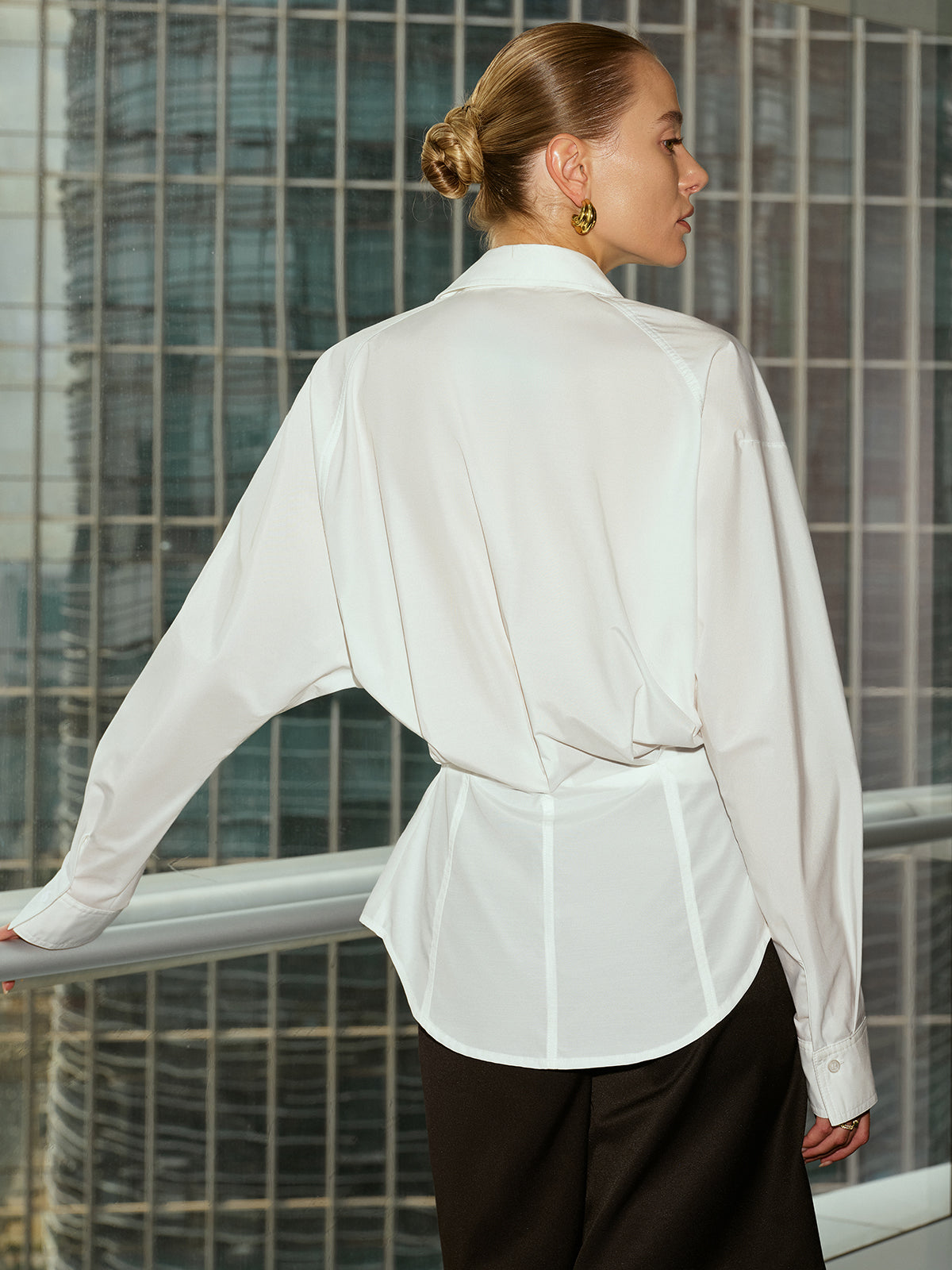 Chemise en mélange de coton infroissable à boutons métalliques